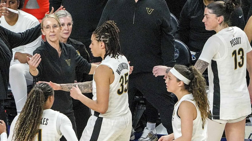 Vanderbilt women's coach gets ejected after berating refs