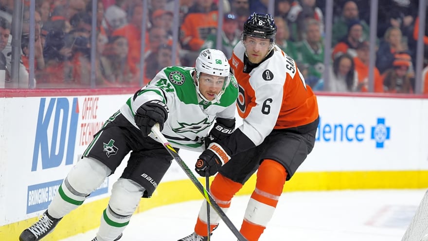 Could the Maple Leafs Bring Back a Familiar Face in Free Agency?