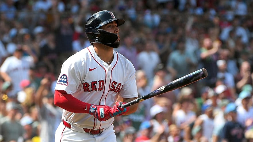 Red Sox Notes: Abreu, Eaton, Giolito
