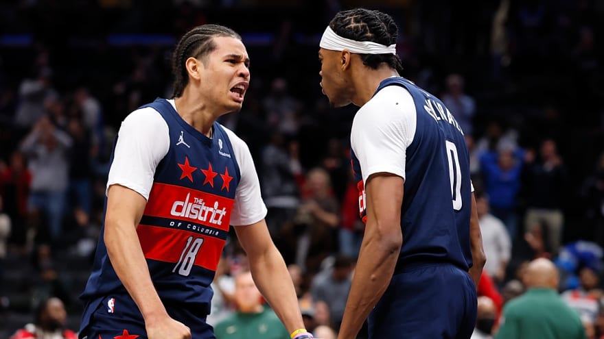 Wizards shock Bucks, 129-126