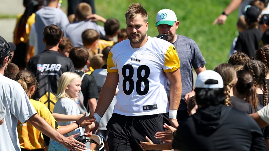 Steelers' Pat Freiermuth Gets Bold Week 1 Prediction That Could Unlock Entire Offense
