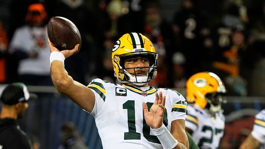 Green Bay Packers O-lineman calls out NFL over dirty hit on Jordan Love after Week 16 loss