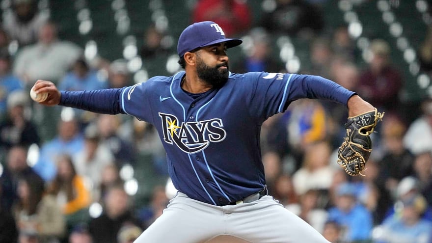 Twins To Acquire Yoendrys Gómez