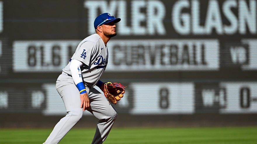 Dodgers Honored Miguel Rojas With Initials On Caps And More
