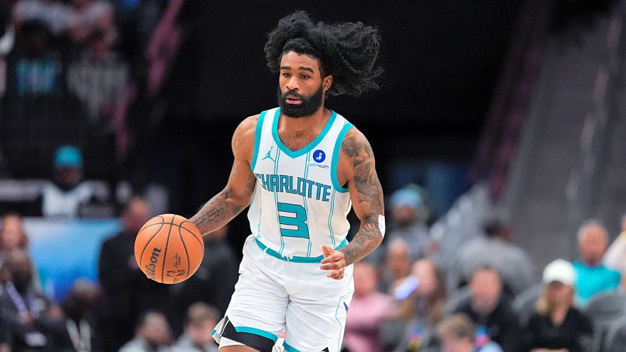 Hornets rout Kings 134-90