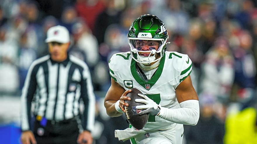 Jets to Bench Justin Fields, Tyrod Taylor is new Starter