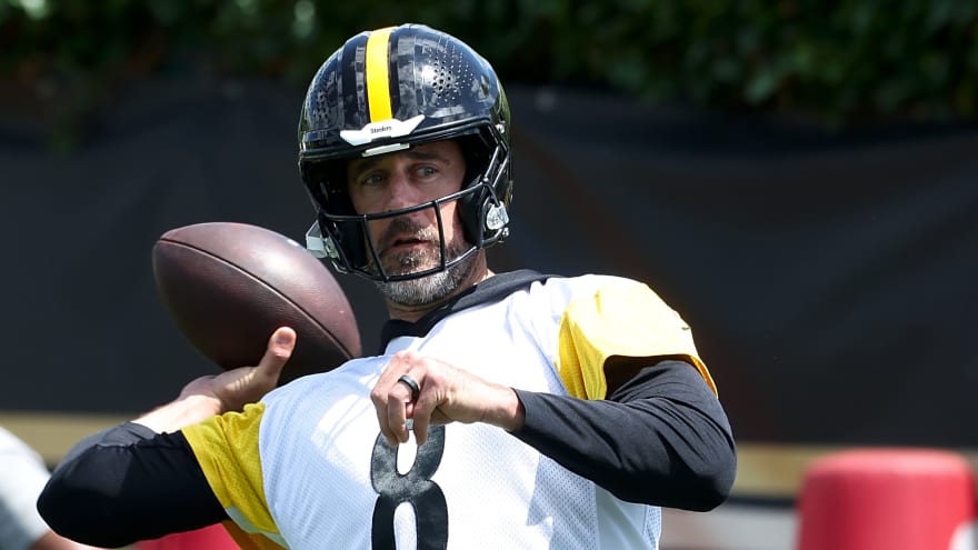 Steelers' Aaron Rodgers Hears Crazy Will Howard Prediction That Turns Heads