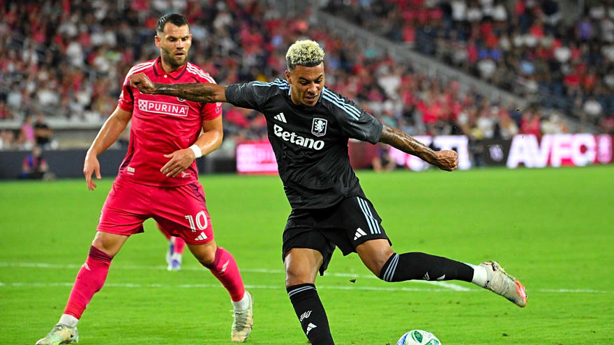 Two key Man United figures have connections that could give them edge over Arsenal in transfer battle