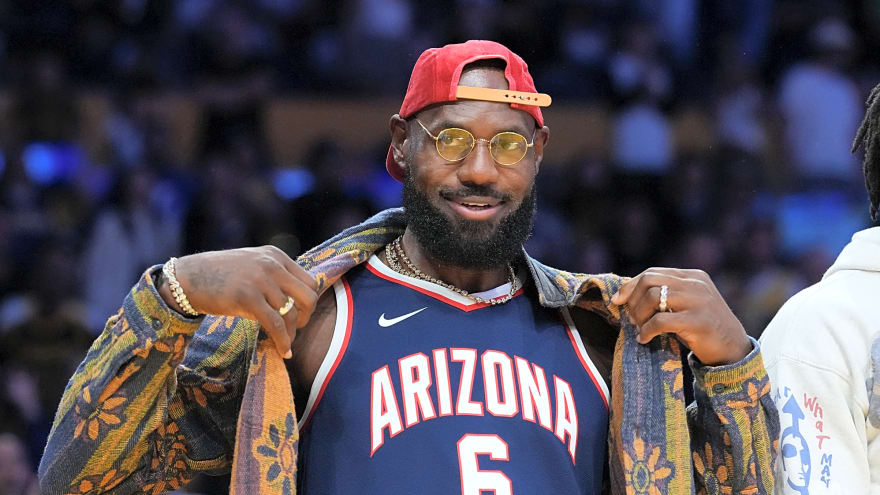 Lakers’ LeBron James to make season debut, set for another NBA record