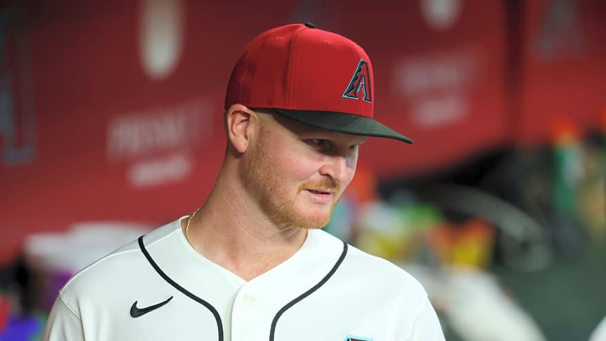 Why is Pavin Smith still starting for the Arizona Diamondbacks?