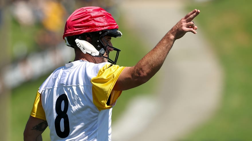 Steelers' Aaron Rodgers Is Set To Surprise Fans With Future Plans