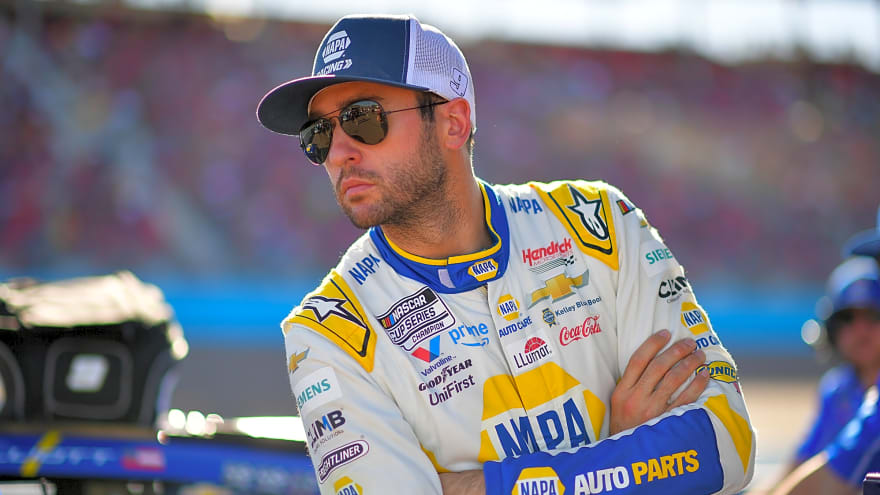Chase Elliott’s Historic NMPA Streak: Eight Years of Being NASCAR’s Fan Favorite