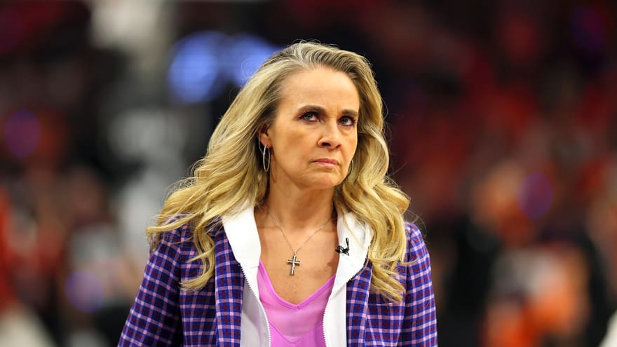 Aces hire Nola Henry to join Becky Hammon staff for 2026 season