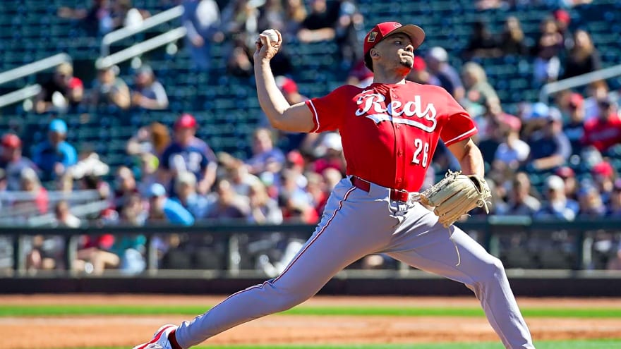 Reds Tap the Brakes On Chase Burns After Range of Motion Concern