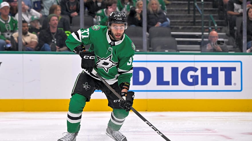 Dallas Stars Extend Four Players
