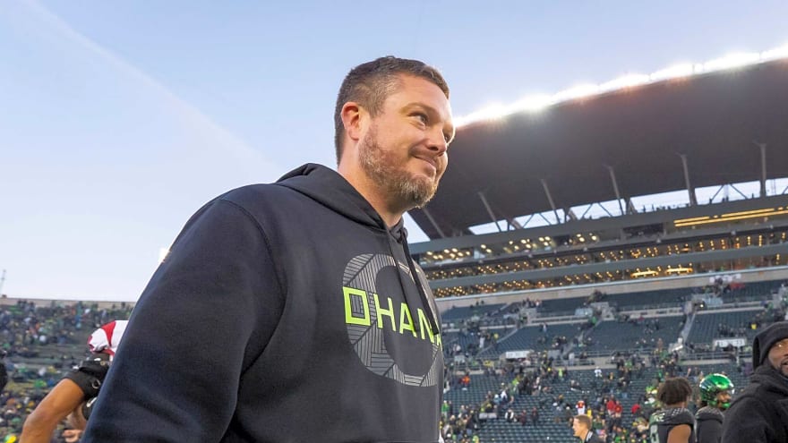 Dan Lanning takes shot at SEC after Oregon’s win over USC