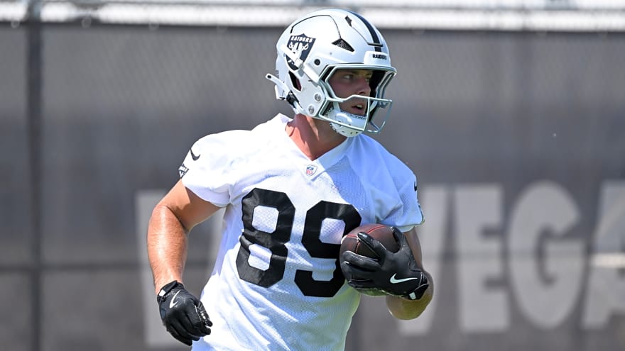 Las Vegas Raiders Superstar TE Brock Bowers Makes NFL History.. Again