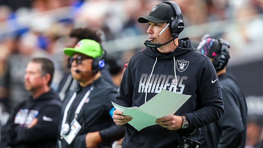 Raiders’ Rushing Woes Expose a Growing Problem With Kubiak’s Offense