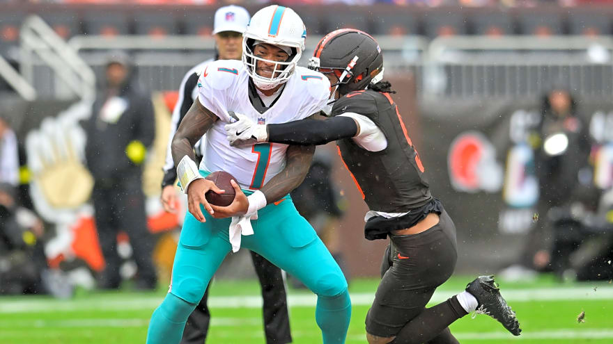 Miami Dolphins Get Embarrassed Against the Cleveland Browns In Miserable Game
