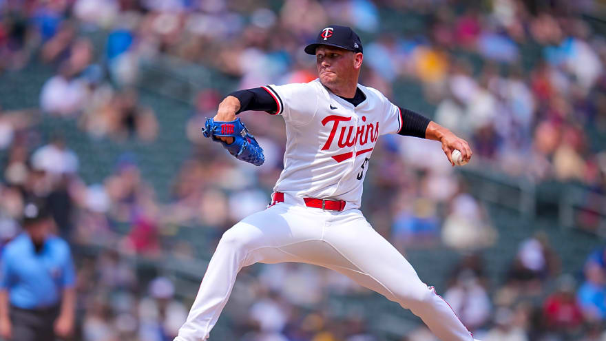 Reds Sign Davis Daniel, Anthony Misiewicz To Minor League Deals