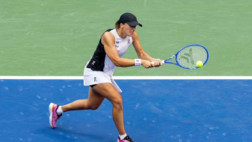 Iga Swiatek’s Coach Reveals what the World No.2 is Working on Ahead of the Australian Open