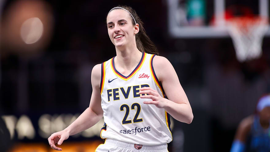 Caitlin Clark has electric first quarter in return from injury