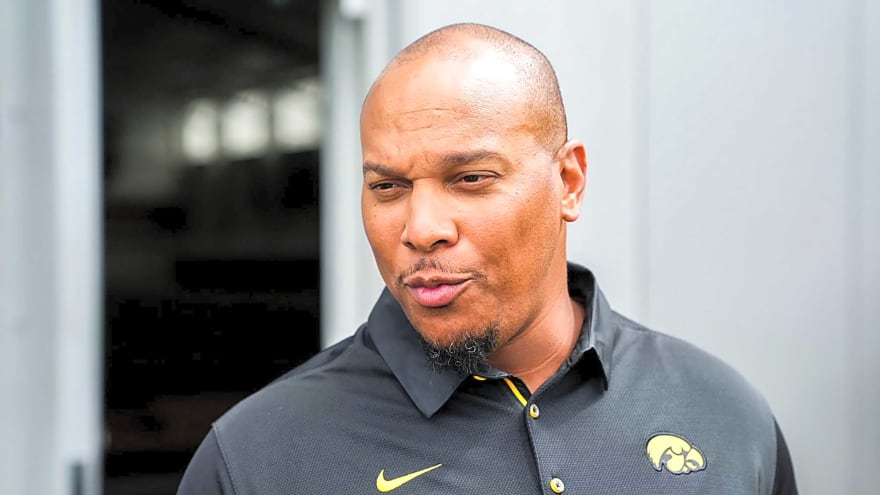 Report: Dolphins Expected to Hire ex-Giants RBs coach