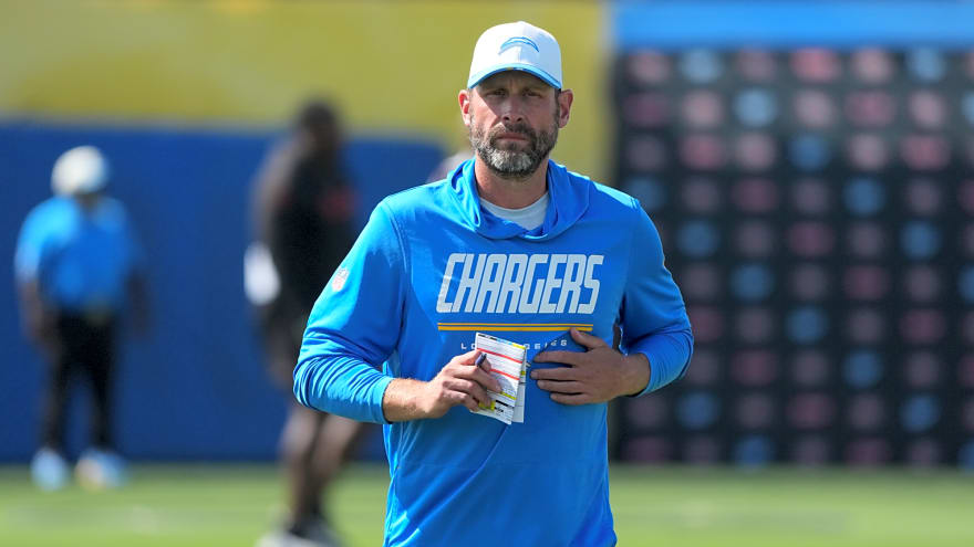 Adam Gase Potential Interim OC Candidate For Chargers In Lieu Of Mike McDaniel?