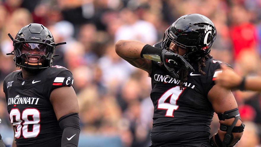 Cincinnati DL Mikah Coleman To Enter Transfer Portal