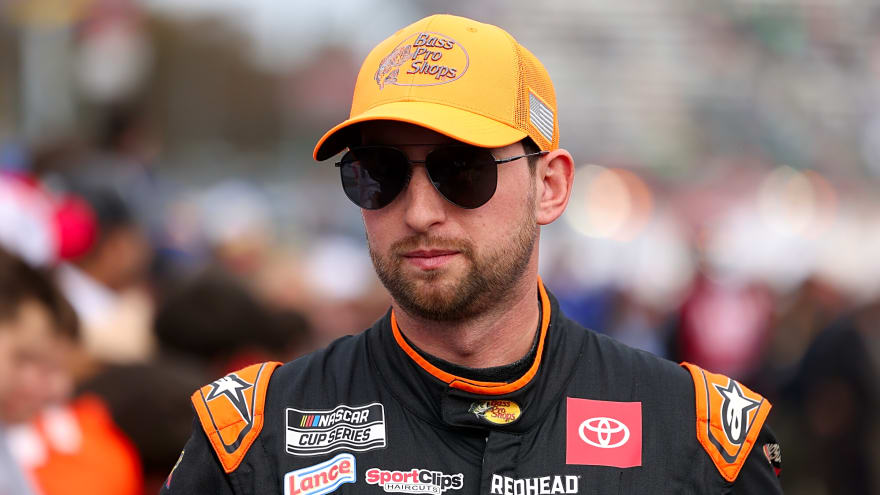Two NASCAR playoff drivers have engine trouble at Martinsville