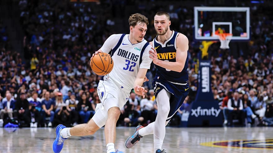 Cooper Flagg reacts to what Nikola Jokic did against the Mavericks