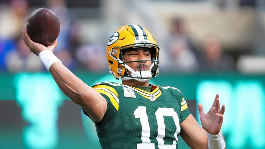 Minnesota Vikings vs. Green Bay Packers Start Em Sit Em Week 12 2025 Fantasy Football