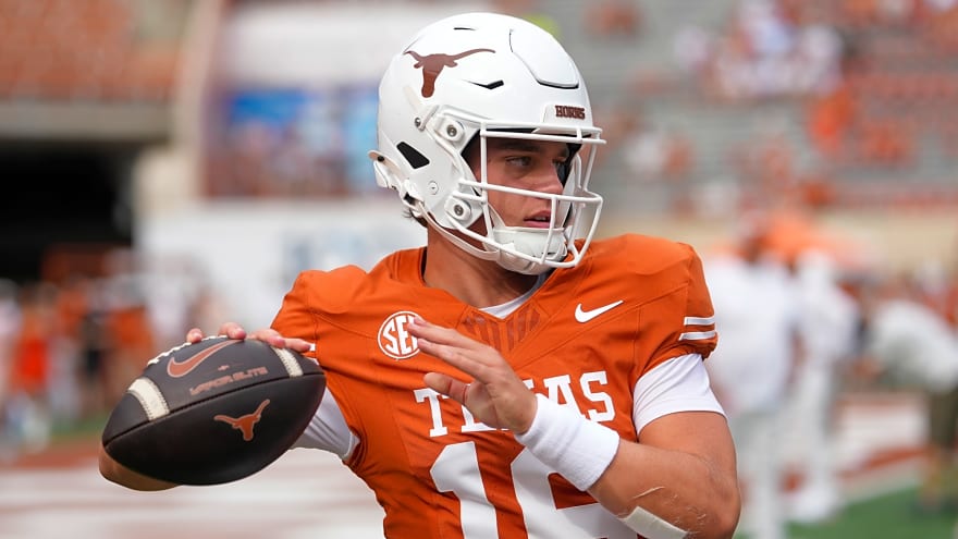 There’s a clear fix that the Texas Longhorn offense will need in order to help figure out early season Arch Manning struggles 