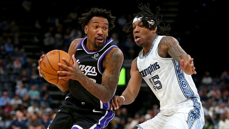 Kings hit rock bottom in blowout loss to Grizzlies