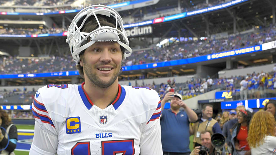 Josh Allen gets distracted by fight during his postgame interview