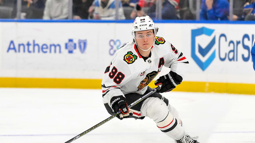 Connor Bedard Not Expected To Travel With Blackhawks