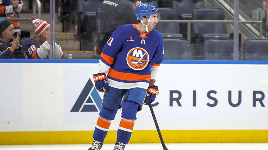 Islanders Get Bit By Injury Bug As Kyle Palmieri Suffers Brutal Torn ACL Injury