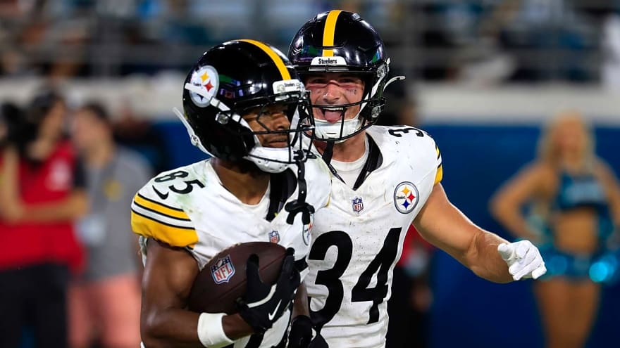 Watch: Steelers’ Williams snatches ball and scores