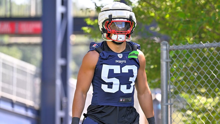 Patriots’ Christian Elliss sparks a fight with hit on Jaxson Dart