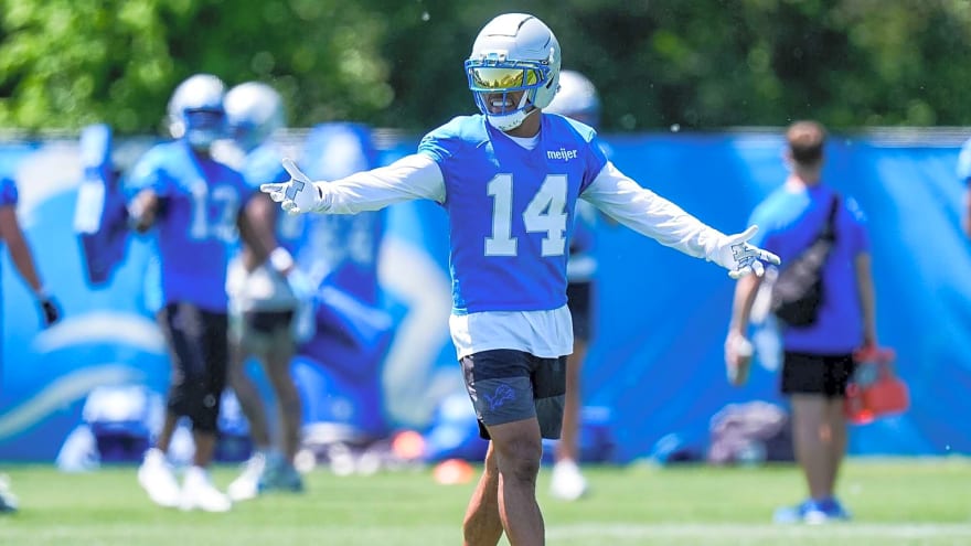 Amon-Ra St. Brown spotted spending offseason with fierce NFC North rival