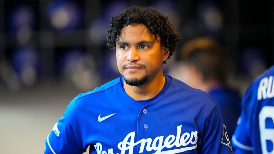 Dodgers Reinstate Kiké Hernández, Designate Santiago Espinal