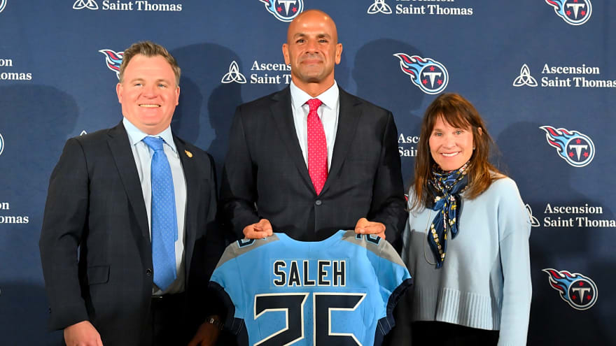 Titans NFLPA Report Card: Player opinions of Amy Adams Strunk shift, returning coach is absolutely beloved, a recent addition is despised