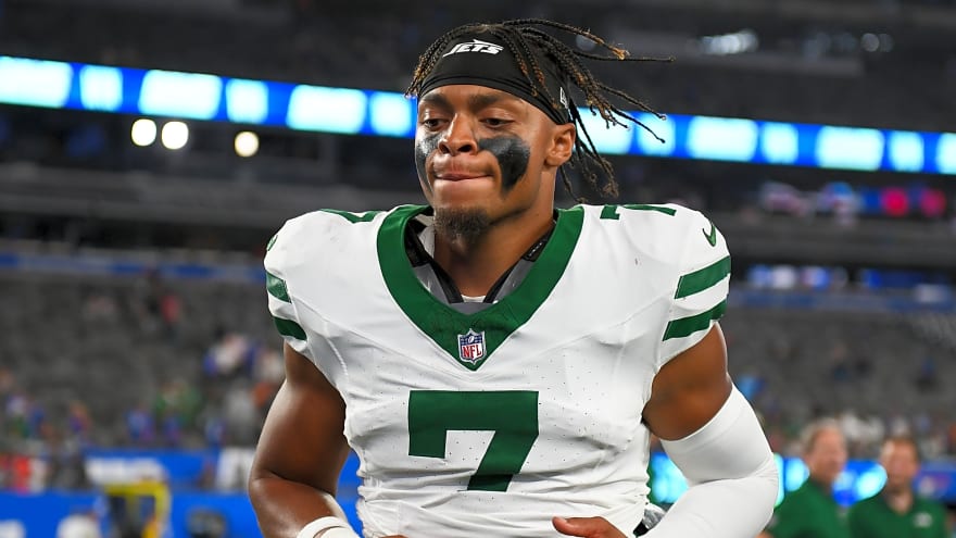 Jets coaches try to calm situation in wake of Fields' comments