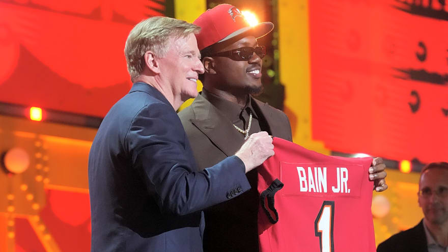 Sports Illustrated Questions Whether Buccaneers Did Enough to Fix Their Defense