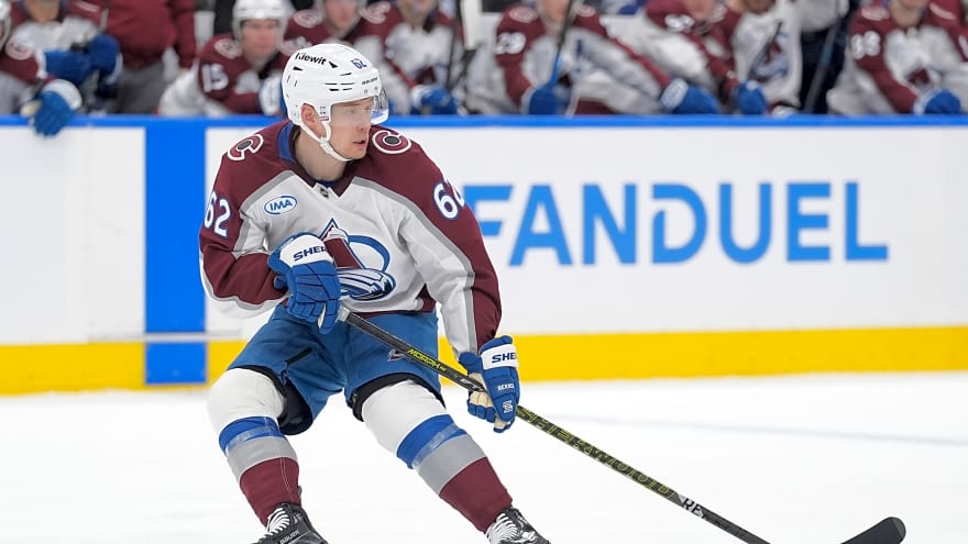 Artturi Lehkonen Returning To Avalanche Lineup