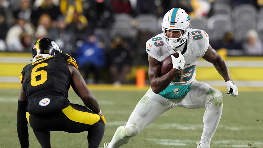 Dolphins TE Darren Waller Unsure Of Playing Future