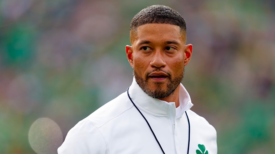Coaches Poll Week 8: Notre Dame and Texas Dropped Big