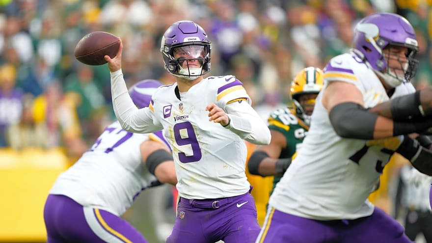 Minnesota Vikings Quarterback J.J. McCarthy In Concussion Protocol