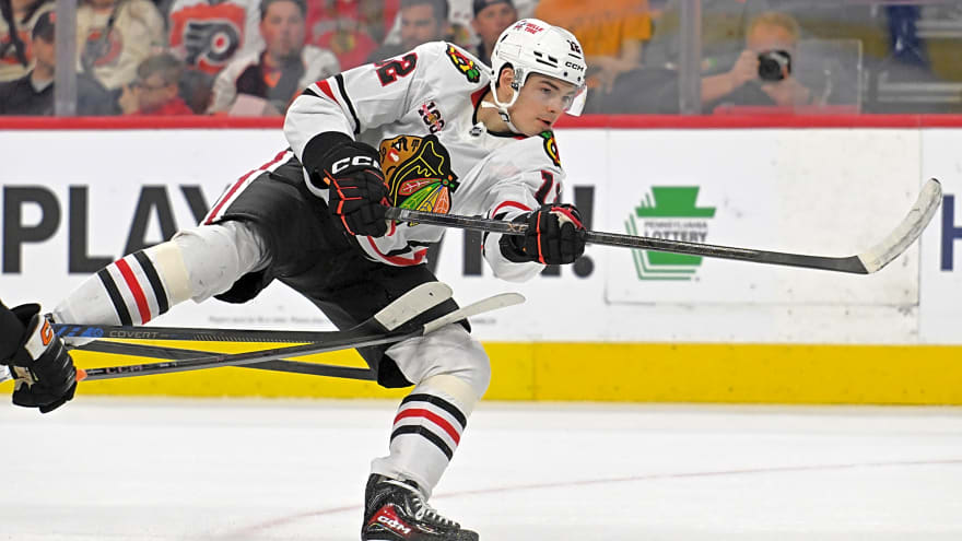Recap: Boisvert scores first goal as Blackhawks defeat Kraken 4-2