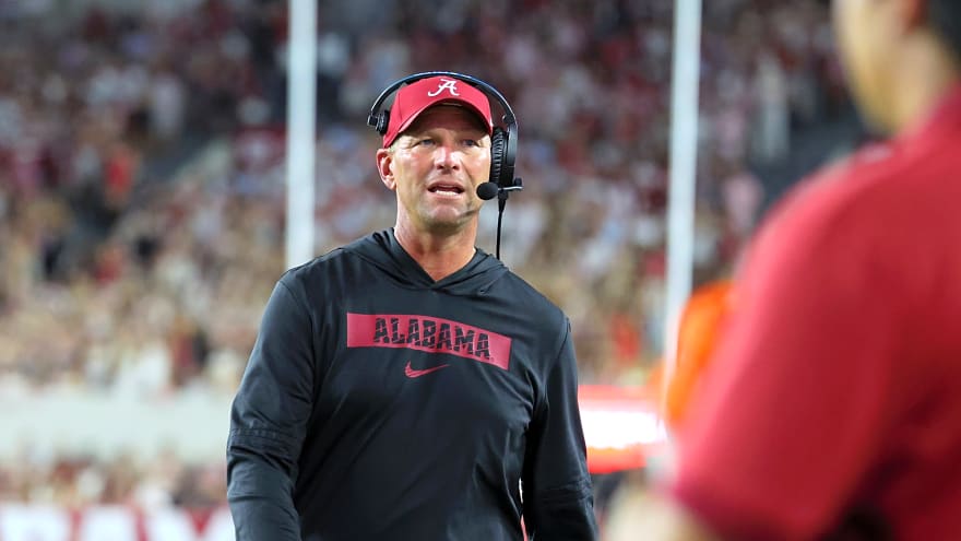 Alabama football drops in AP Poll after BYE week